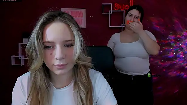 Snapshot of miles_candy chatting on February 19, 2026, 8:16 pm miles candy online show from February 19, 2026, 8:16 pm