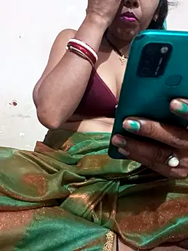 Snapshot of Dropati35 chatting on May 30, 2026, 5:32 pm Dropati35 online show from May 30, 2026, 5:32 pm