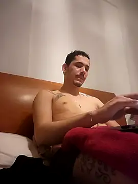 rodrigovianacastelo online show from January 15, 2026, 11:59 am