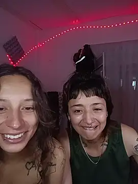 AlexxaAndRileyy online show from July 4, 2026, 5:41 pm