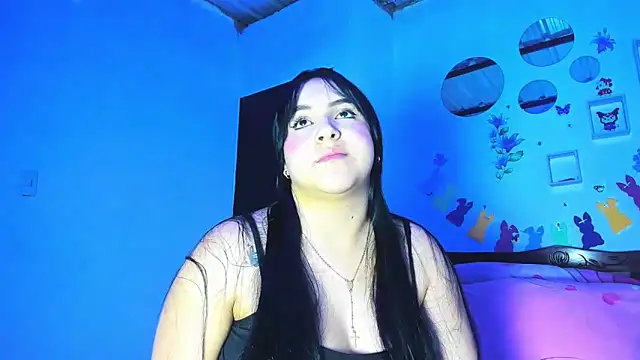 Penelopeflame18 online show from April 8, 2026, 12:43 am