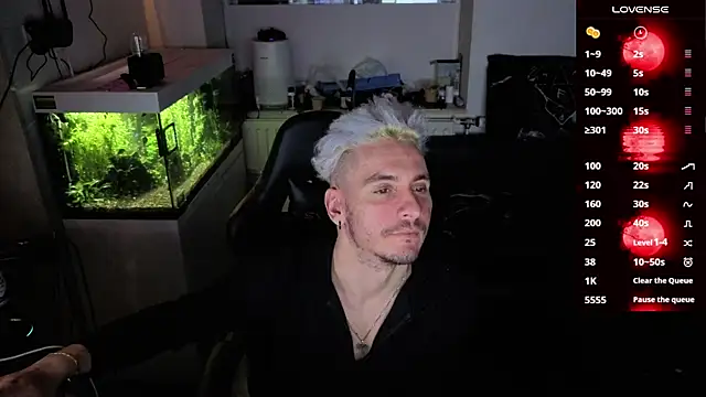 Rayzel White online show from March 23, 2026, 8:57 pm