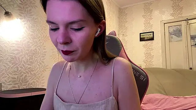 LavondaDeleston online show from February 4, 2026, 10:04 pm