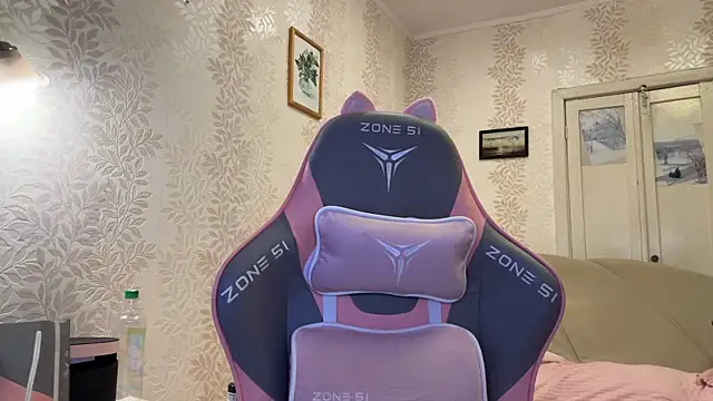 LavondaDeleston online show from February 6, 2026, 5:05 pm