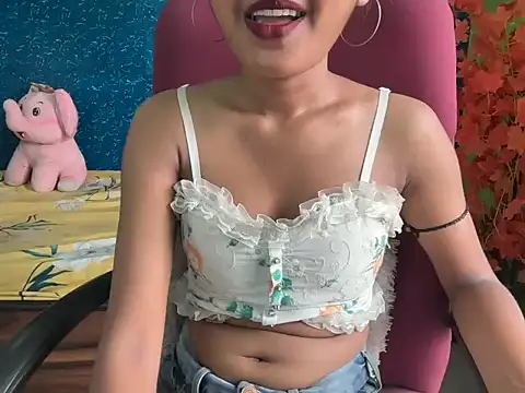 Snapshot of Brown-beauty chatting on June 30, 2026, 8:15 am Brown-beauty online show from June 30, 2026, 8:15 am