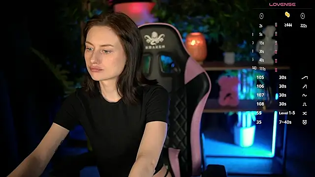 baby luna xo online show from February 22, 2026, 5:33 pm