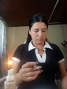 Snapshot of keileen_luna chatting on May 14, 2026, 6:37 pm keileen luna online show from May 14, 2026, 6:37 pm