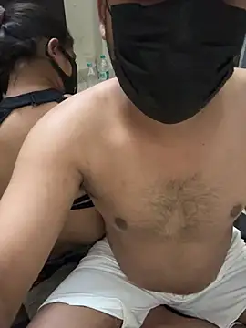 yourdollyy online show from January 15, 2026, 8:45 pm