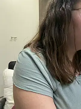 Snapshot of _maracr19_ chatting on April 26, 2026, 1:53 pm maracr19 online show from April 26, 2026, 1:53 pm