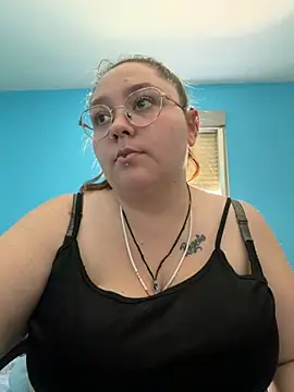 Snapshot of _maracr19_ chatting on May 18, 2026, 1:50 pm maracr19 online show from May 18, 2026, 1:50 pm
