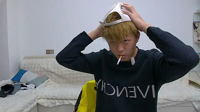 Chocolates-001 online show from February 22, 2026, 10:58 am