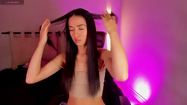 ella  olmos online show from March 12, 2026, 1:50 pm