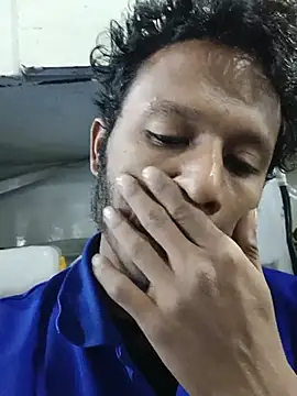 Snapshot of stylee_satheesh chatting on July 6, 2026, 11:18 pm stylee satheesh online show from July 6, 2026, 11:18 pm