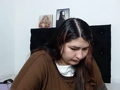 LauraHorny69 online show from March 2, 2026, 12:45 pm