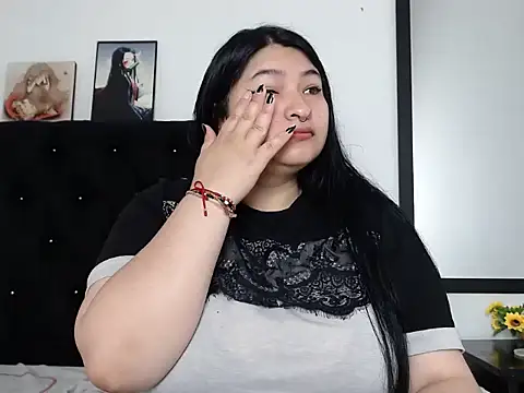 LauraHorny69 online show from March 11, 2026, 1:39 pm