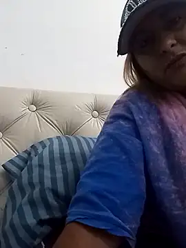 Snapshot of WarmingDisaster chatting on April 1, 2026, 1:41 pm WarmingDisaster online show from April 1, 2026, 1:41 pm