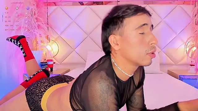 Snapshot of Mr_aronnn_ chatting on February 21, 2026, 2:56 am Mr aronnn online show from February 21, 2026, 2:56 am