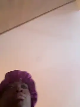 icelyne 2001 online show from March 15, 2026, 7:31 pm