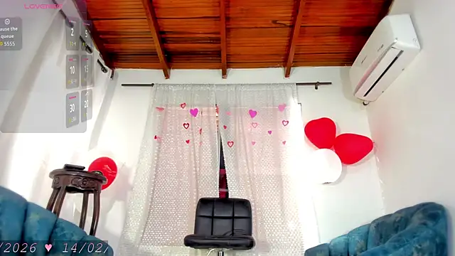 Snapshot of dulce_y_Jhoselin chatting on February 14, 2026, 8:38 pm dulce y Jhoselin online show from February 14, 2026, 8:38 pm