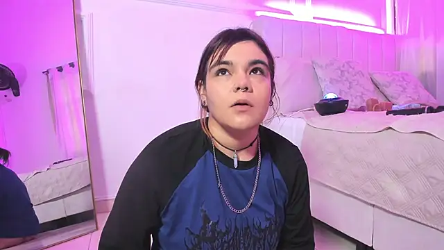 Dakota-bluu online show from January 19, 2026, 2:10 pm