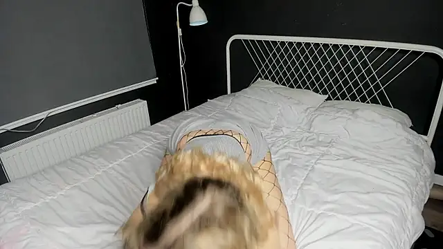 Snapshot of lovely_dovelyyy chatting on February 21, 2026, 2:51 pm lovely dovelyyy online show from February 21, 2026, 2:51 pm