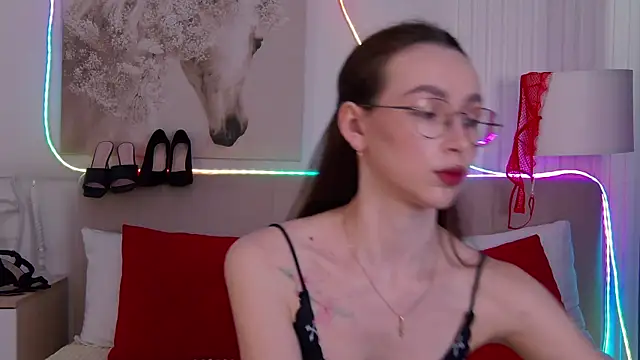 Emily Simon online show from March 29, 2026, 5:07 am