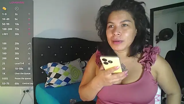 Snapshot of Aurora_sanchess chatting on March 4, 2026, 2:39 am Aurora sanchess online show from March 4, 2026, 2:39 am