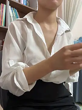 Mika-Spa21 online show from June 7, 2026, 5:11 am