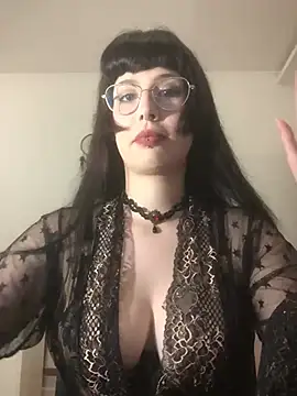 ElisaGoth online show from July 25, 2026, 1:47 am