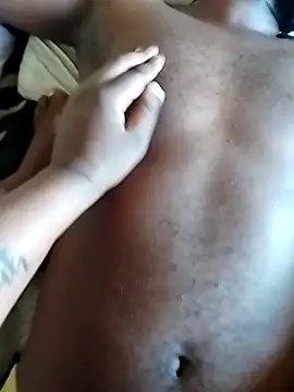 KAT AND DEE online show from April 14, 2026, 11:05 am