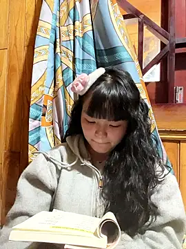 Snapshot of monika-2k chatting on January 15, 2026, 4:17 am monika-2k online show from January 15, 2026, 4:17 am