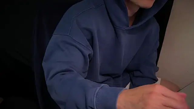 hao105 online show from February 14, 2026, 3:53 pm