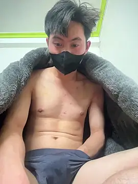 livegirl17 online show from January 17, 2026, 4:11 pm