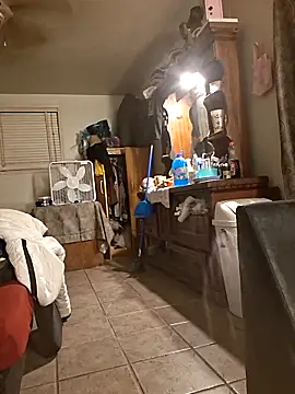 LadySn0w26 online show from April 11, 2026, 2:27 am