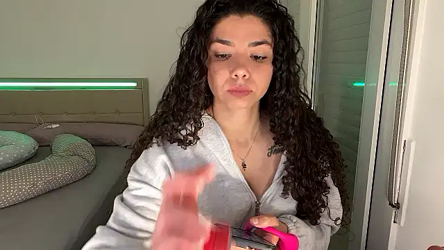 ladymelon online show from April 3, 2026, 5:16 am