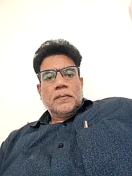 Aafreen999 online show from April 3, 2026, 8:56 am