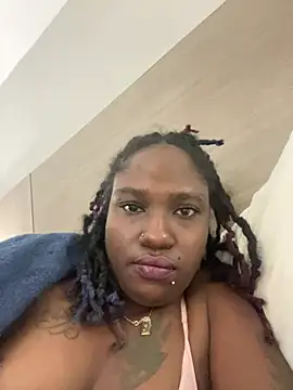 slimgoddie25 online show from January 18, 2026, 12:14 am