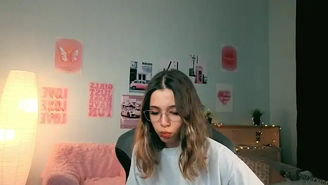 Snapshot of dinnerwithflowers chatting on February 8, 2026, 1:14 pm dinnerwithflowers online show from February 8, 2026, 1:14 pm