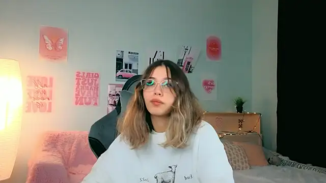 Snapshot of dinnerwithflowers chatting on February 13, 2026, 1:40 pm dinnerwithflowers online show from February 13, 2026, 1:40 pm