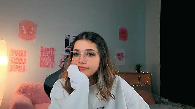 Snapshot of dinnerwithflowers chatting on February 15, 2026, 12:58 pm dinnerwithflowers online show from February 15, 2026, 12:58 pm