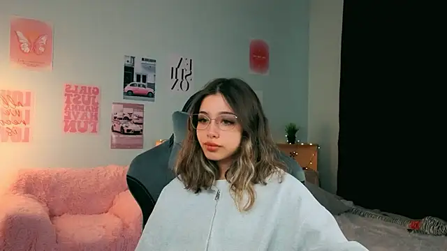 Snapshot of dinnerwithflowers chatting on February 16, 2026, 1:07 pm dinnerwithflowers online show from February 16, 2026, 1:07 pm