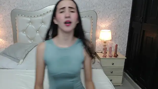 skinny keily14 online show from February 25, 2026, 12:04 pm