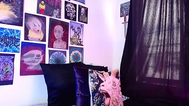 MelisaVelvet online show from February 10, 2026, 7:40 pm