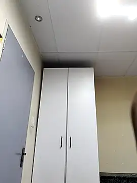 LUNAARXO1 online show from April 19, 2026, 2:44 am