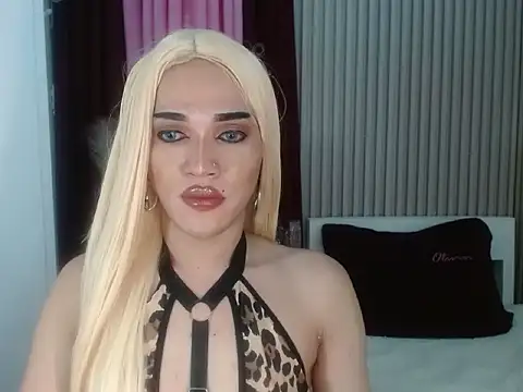 Kendalllust online show from May 29, 2026, 1:53 pm