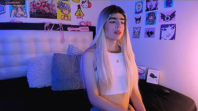 LuanRush  online show from April 14, 2026, 6:14 pm