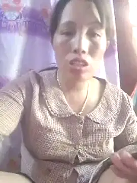 Gummiesu online show from April 9, 2026, 6:13 am