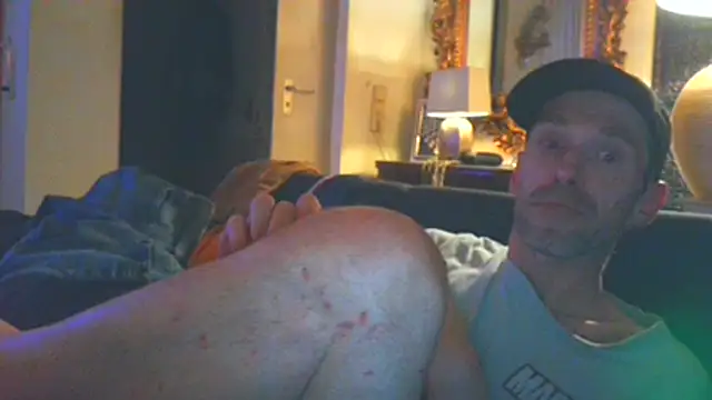 Snapshot of BlnAktivGay chatting on July 8, 2026, 9:41 pm BlnAktivGay online show from July 8, 2026, 9:41 pm