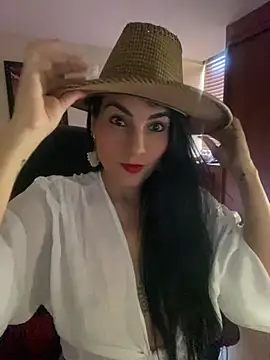 Snapshot of Miaswwe chatting on July 9, 2026, 1:37 pm Miaswwe online show from July 9, 2026, 1:37 pm