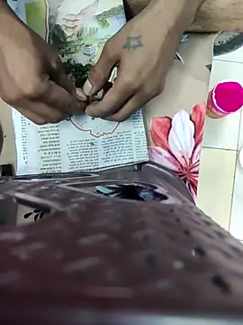 Snapshot of daddy_dikk chatting on April 13, 2026, 9:48 am daddy dikk online show from April 13, 2026, 9:48 am